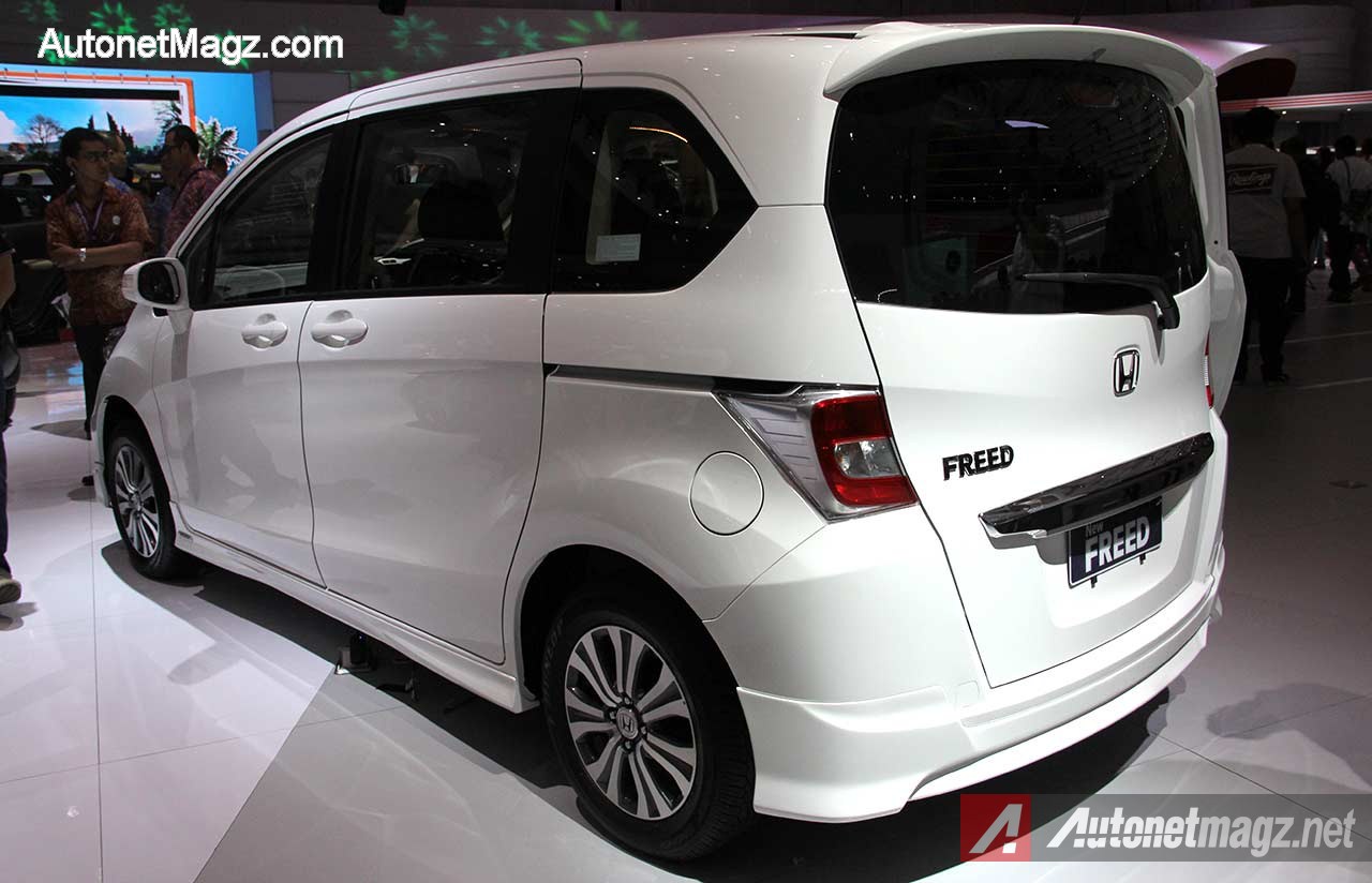 Honda, Harga-Honda-Freed-Facelift-2014: Honda Freed Facelift 2014 Akan Menjadi Penentu Nasib