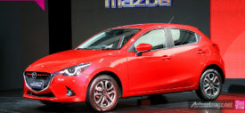 Interior All New Mazda2 2014 SkyActiv