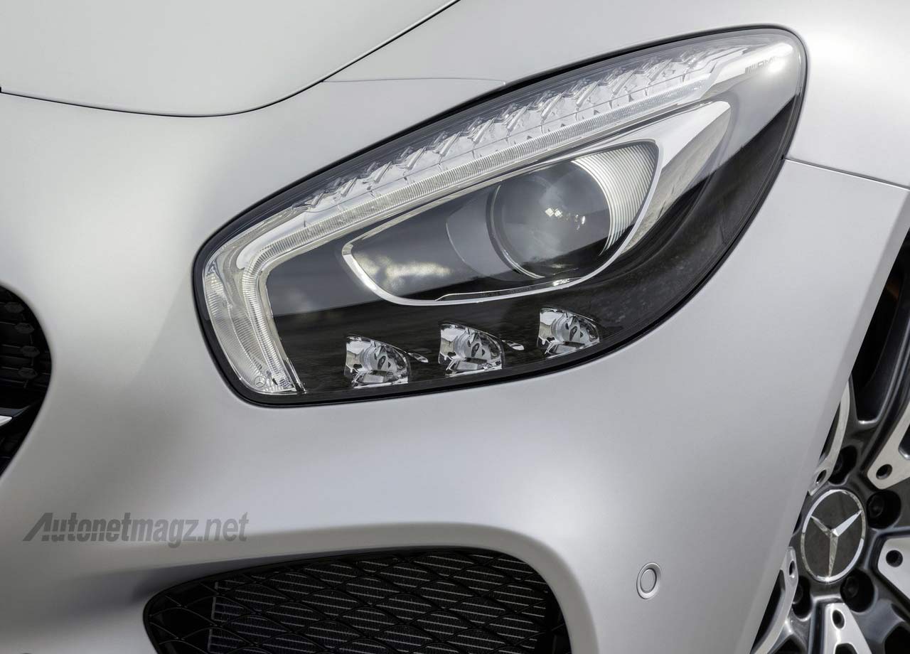 Berita, Headlamp Mercedes Benz AMG GT: Mercedes-Benz AMG GT Hadir Menebar Ancaman