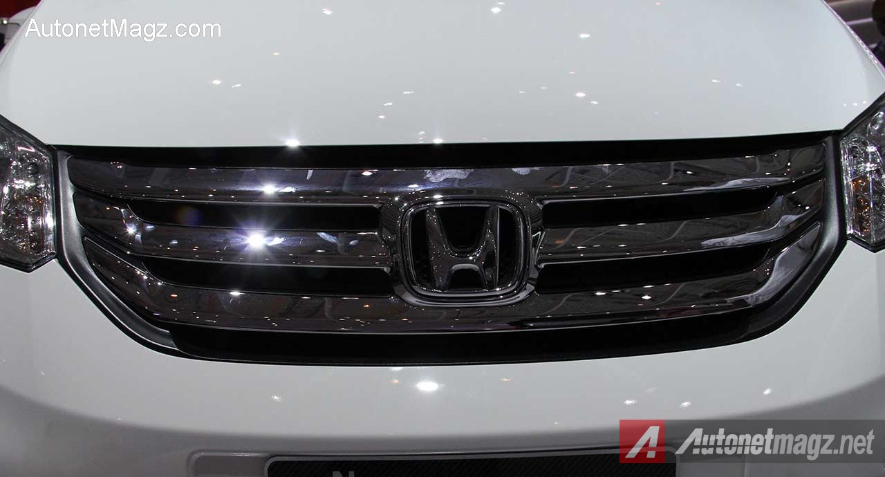 Honda, Honda-Freed-Facelift-2014-Grille: Honda Freed Facelift 2014 Akan Menjadi Penentu Nasib