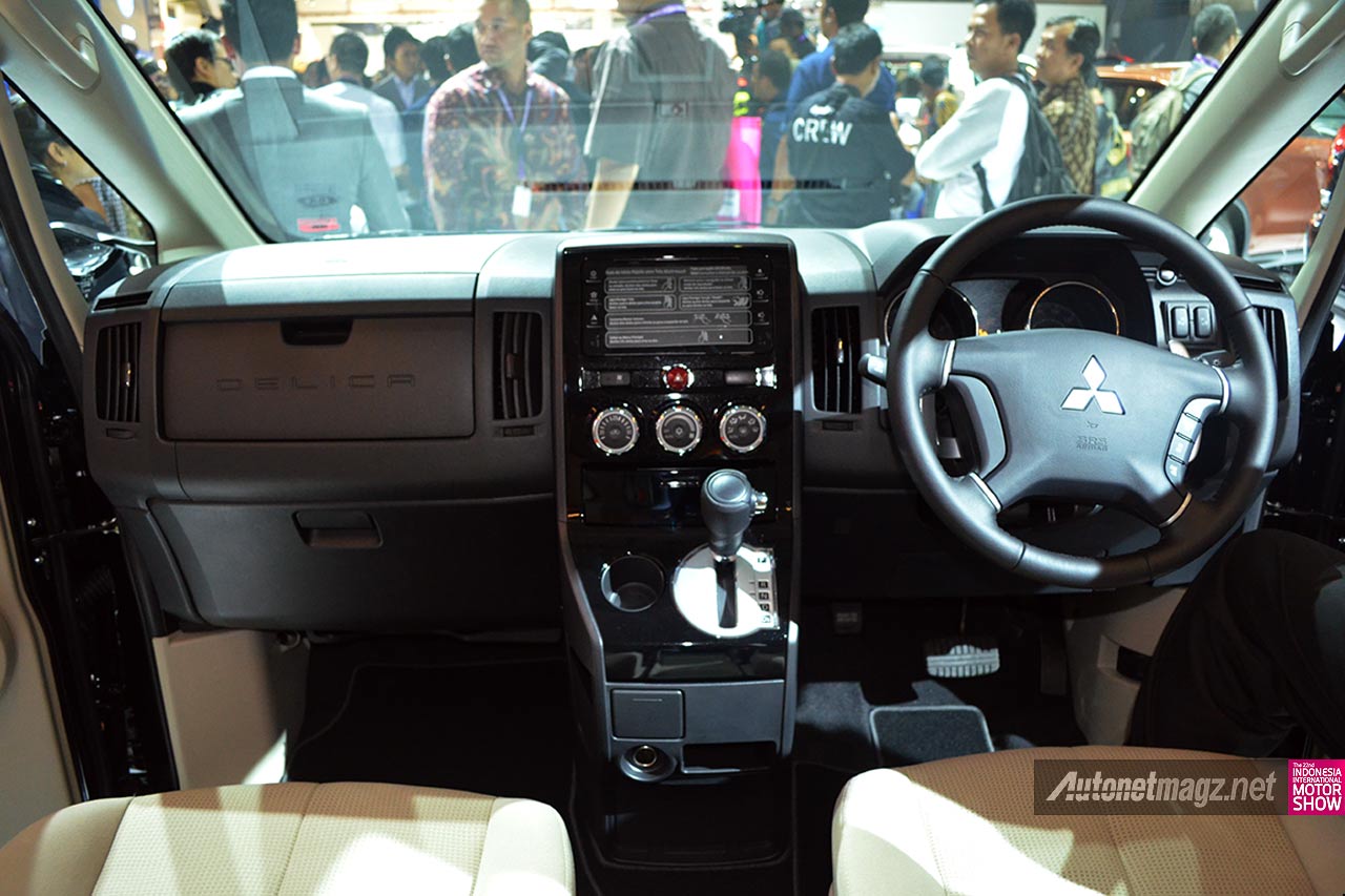Event, Interior-Mitsubishi-Delica-Indonesia: Harga Mitsubishi Delica Indonesia 409 Juta Rupiah!