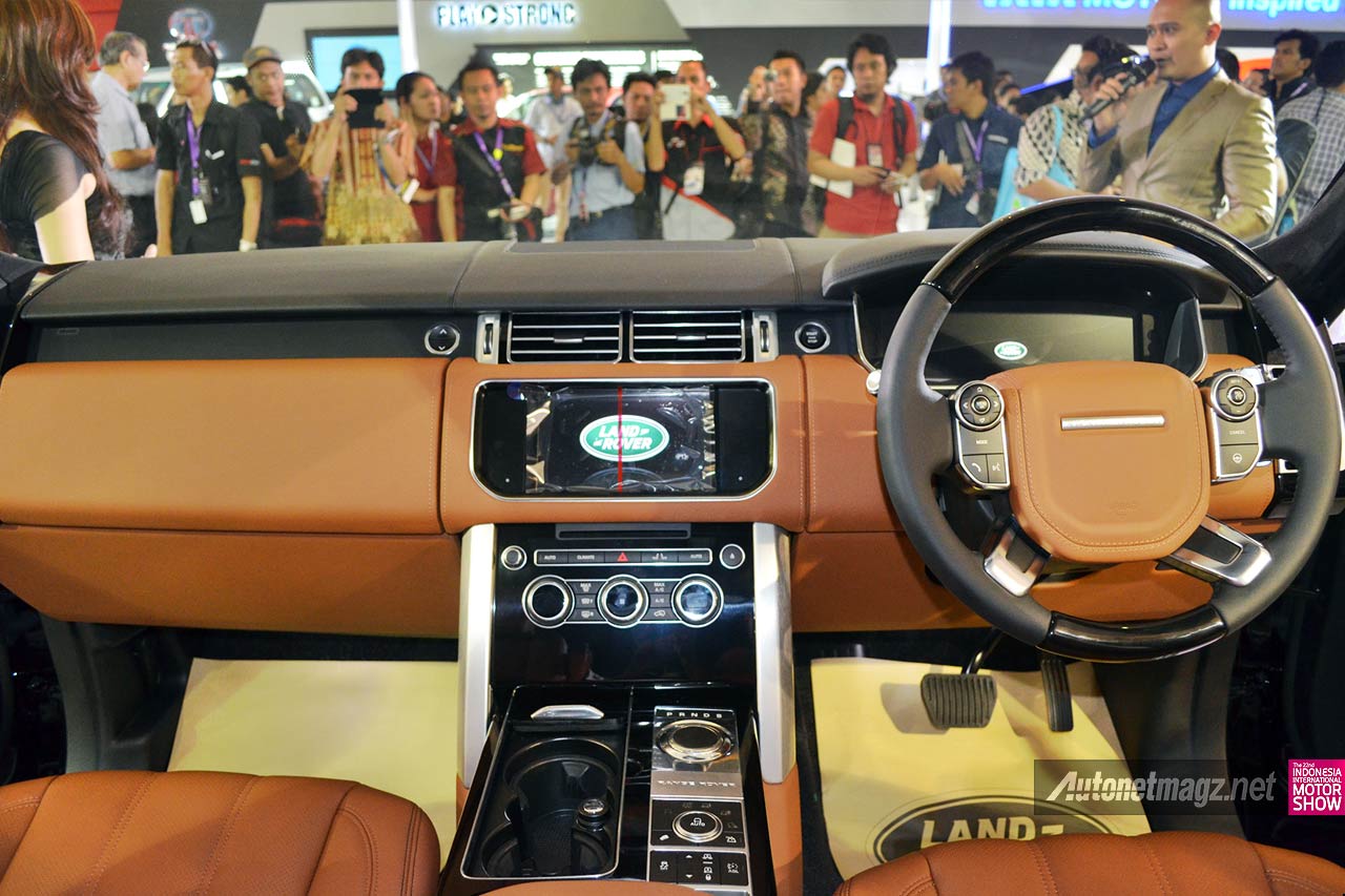 Berita, Interior-Range-Rover-LWB: Range Rover LWB Lengkapi Jajaran Model Range Rover Indonesia