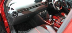 Interior All New Mazda2 2014 SkyActiv