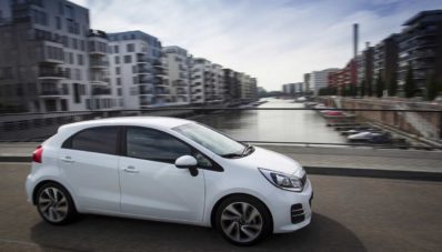 KIA Rio Facelift 2015 Akan Hadir di Paris Motorshow KIA Rio Facelift 2015 Akan Hadir di Paris Motorshow