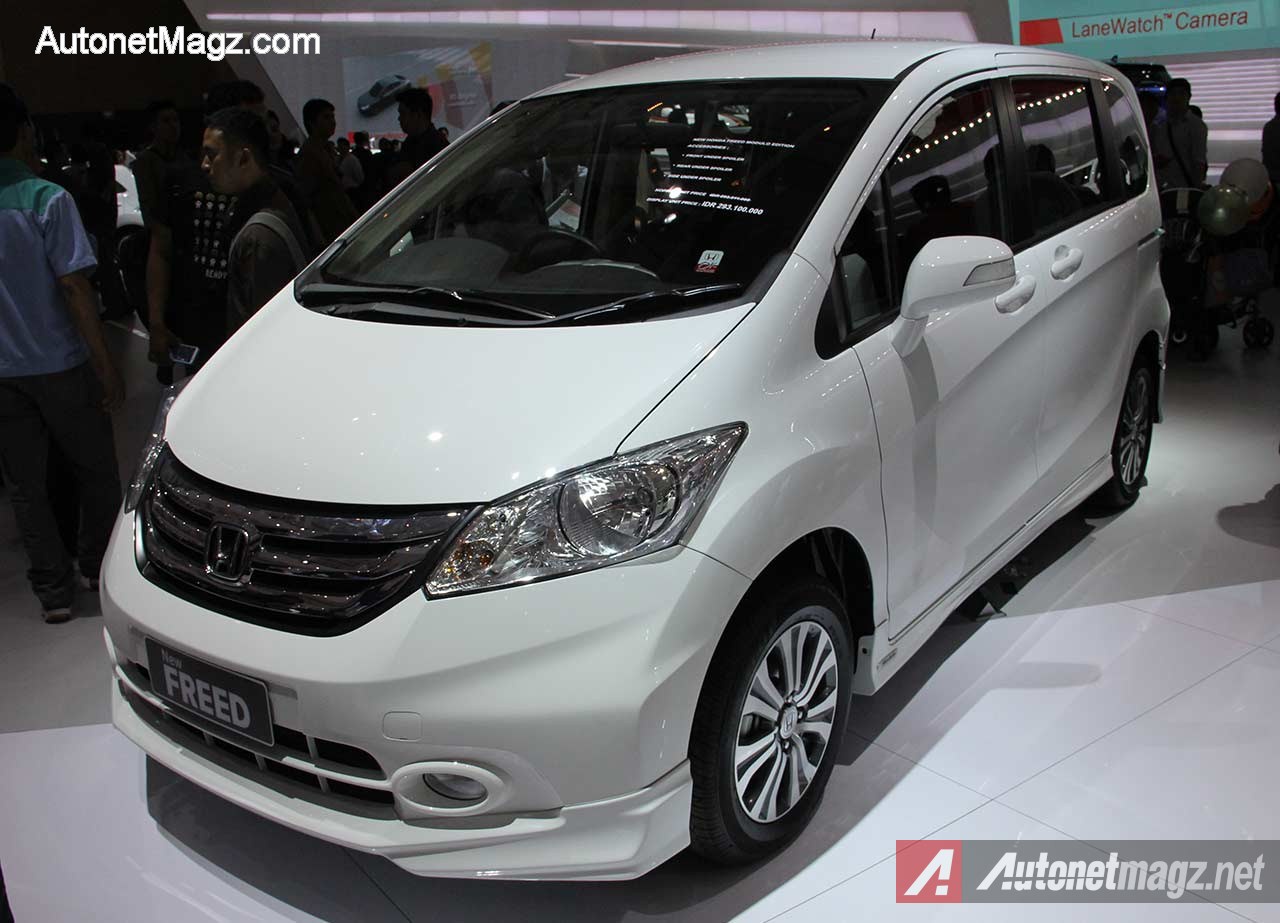 Honda, Kelebihan-Honda-Freed-Facelift-2014: Honda Freed Facelift 2014 Akan Menjadi Penentu Nasib
