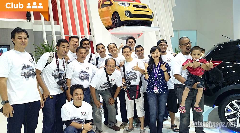 IIMS 2014, Klub mobil KIA Sportage IDS Indonesia Sportage di booth KIA Indonesia IIMS 2014: KIA Jadikan IIMS Ajang Berkumpulnya Komunitas Pengguna Mobil KIA