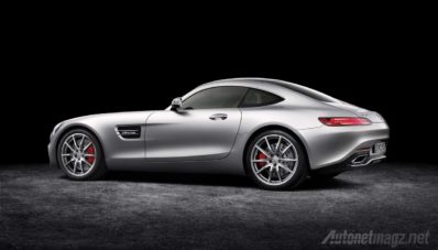 Mercedes-Benz AMG GT Hadir Menebar Ancaman
