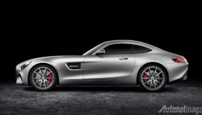 Mercedes-Benz AMG GT Hadir Menebar Ancaman