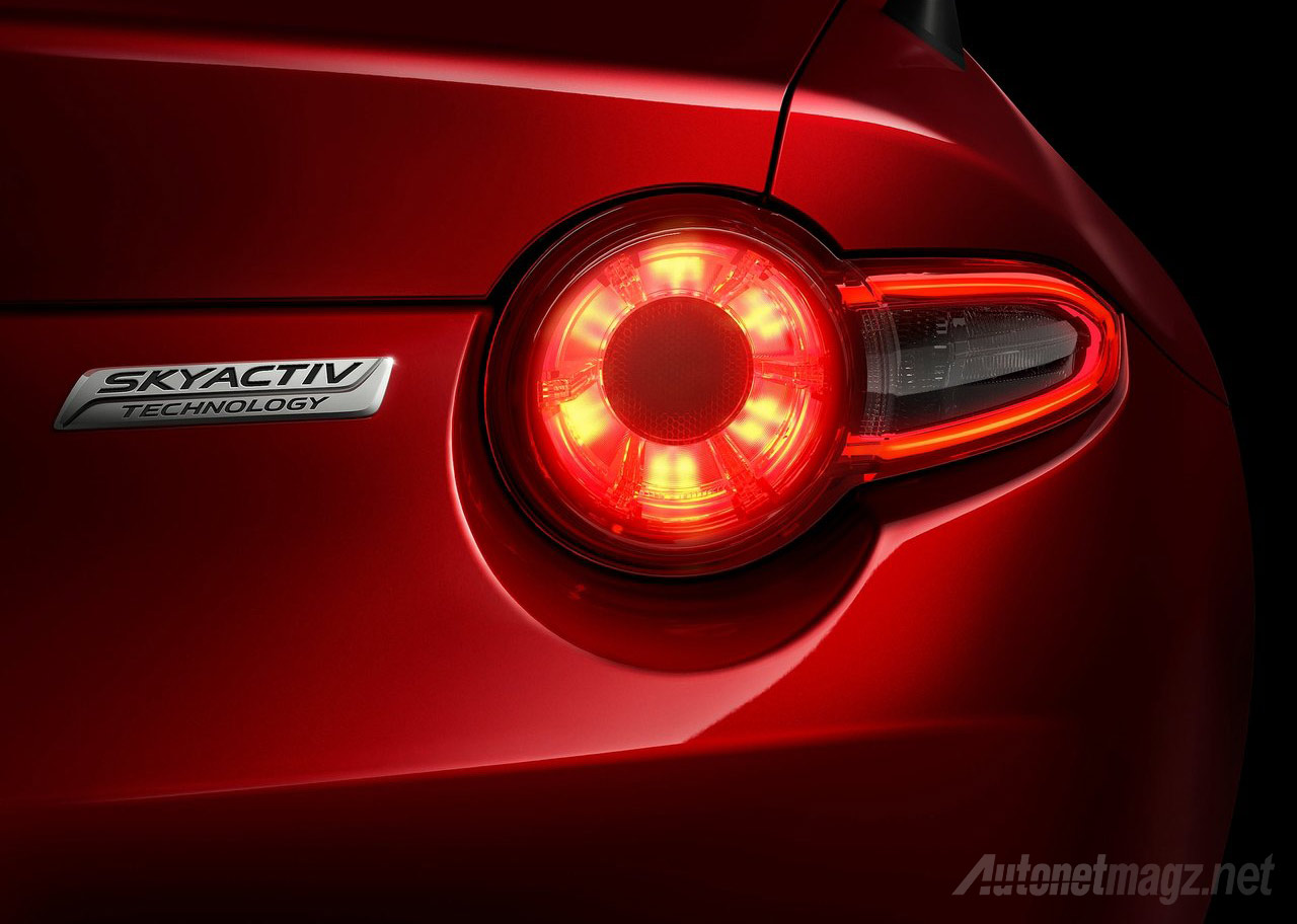 Berita, Stoplamp-Mazda-MX5: Mari Kita Sambut Mazda MX-5 2015 SkyActiv
