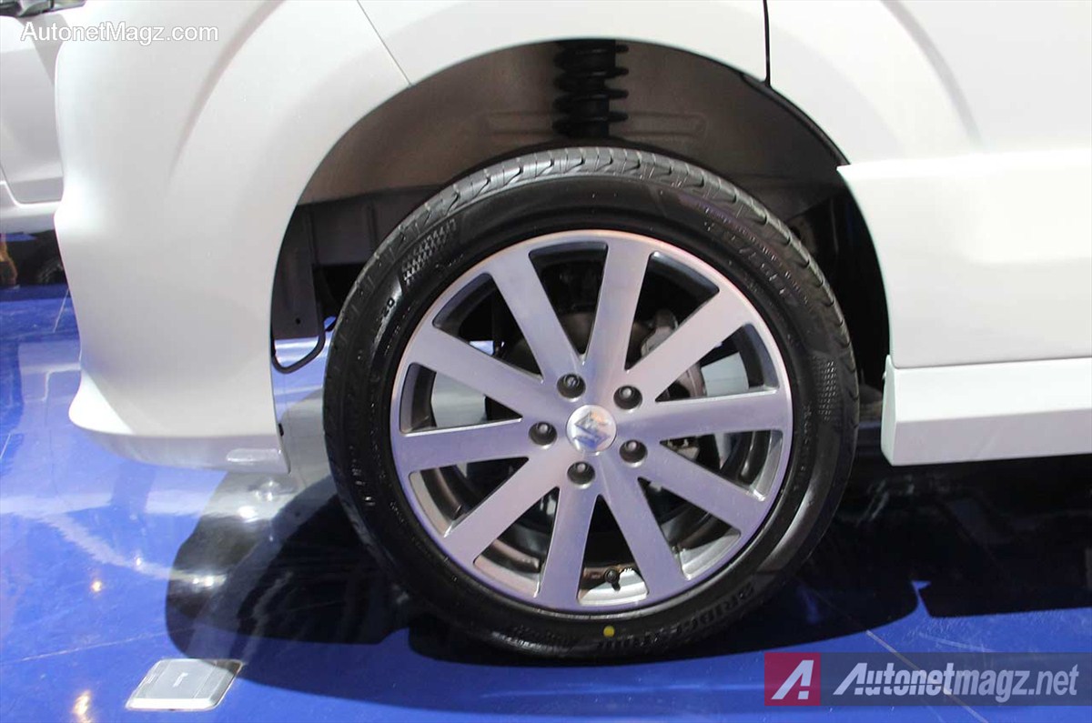 IIMS 2014, Velg-17-inchi-Suzuki-APV-SGX: Suzuki APV Luxury 2014 v.2 Hadir di IIMS 2014