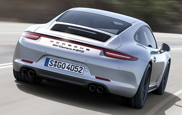 2015-Porsche-911-GTS-Rear-Muffler-Design
