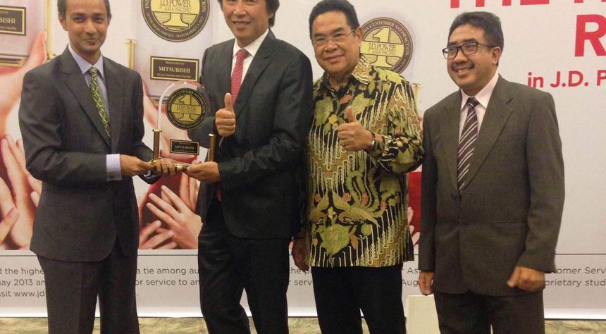 Mitsubishi Raih Penghargaan Kepuasan Konsumen Yang Ketiga Kalinya Mitsubishi Raih Penghargaan Kepuasan Konsumen Yang Ketiga Kalinya