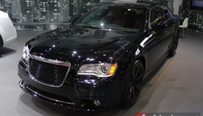 Chryler 300 C SRT8, Sedan Dengan Kapasitas Mesin Terbesar di Indonesia Chryler 300 C SRT8, Sedan Dengan Kapasitas Mesin Terbesar di Indonesia