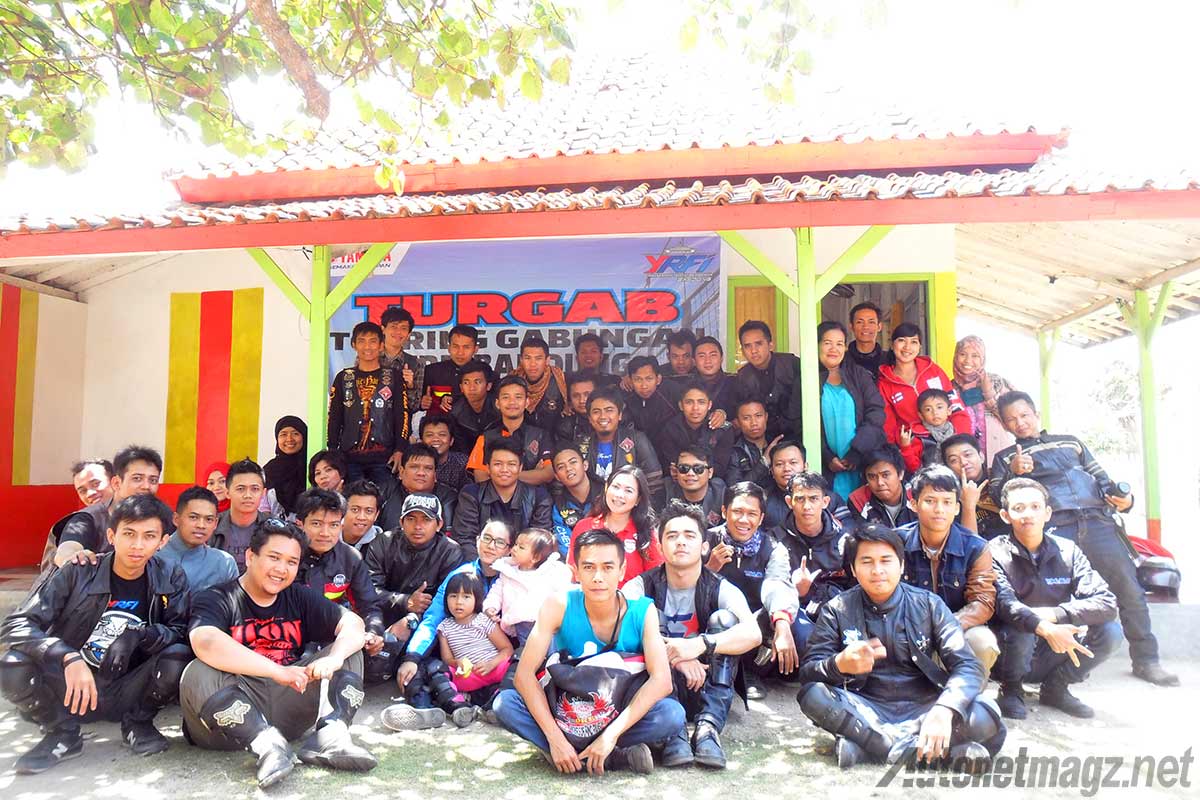Klub dan Komunitas, Foto-Bersama-TourGab-YRFI-Bandung: Touring Gabungan YRFI Bandung, Beramai-Ramai Nikmati Pantai