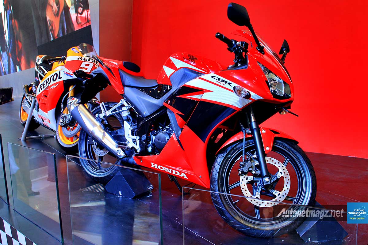 Berita, Honda-CBR-150R-Red-IMOS-2014: Honda Lelang CBR 150R Lokal di IMOS 2014, Buka Harga 12 Juta Rupiah!