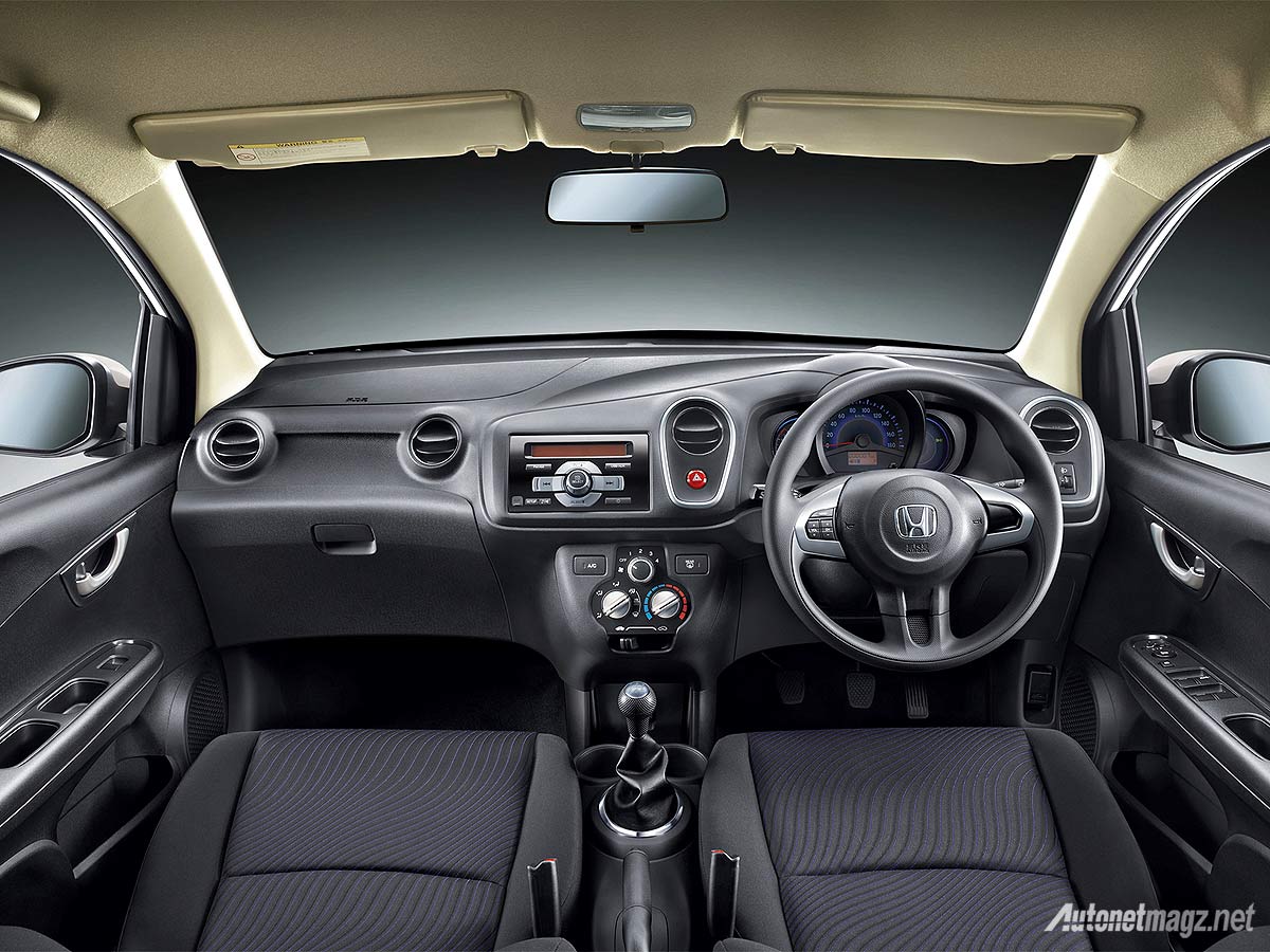  Interior  Honda  Mobilio  versi luar Negeri Afrika Africa 