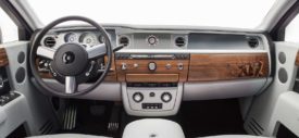 Kabin mobil termewah dan termahal di dunia Rolls-Royce Phantom Metropolitan