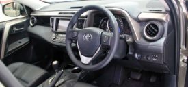 Kelebihan mobil Toyota RAV4 baru tahun 2015