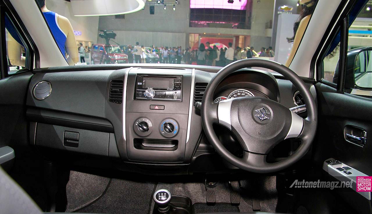 IIMS 2014, Karimun Wagon R GS Interior Dashboard: First Impression Review Suzuki Karimun Wagon R GS [with Video]