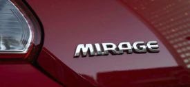 Mitsubishi Mirage Facelift 2015 Indonesia Merah
