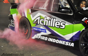 Achilles Persembahkan Aksi Road Drifting Pertama di Makassar Achilles Persembahkan Aksi Road Drifting Pertama di Makassar