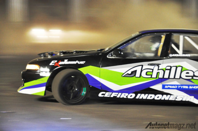 Nissan-Cefiro-Achilles-Drifting