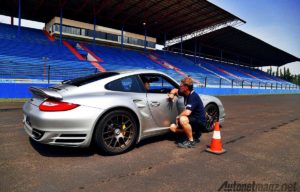 Porsche Adakan Sport Driving School, Lulusannya Bisa Jadi Pembalap! Porsche Adakan Sport Driving School, Lulusannya Bisa Jadi Pembalap!