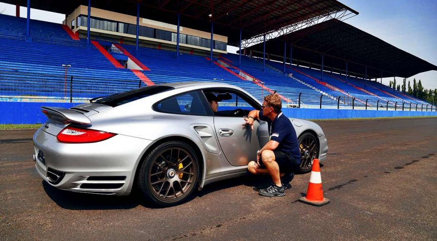 Porsche Adakan Sport Driving School, Lulusannya Bisa Jadi Pembalap! Porsche Adakan Sport Driving School, Lulusannya Bisa Jadi Pembalap!