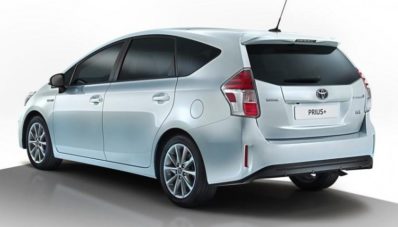 Toyota Prius V Facelift 2015 Kini Memiliki Desain Keen Look!