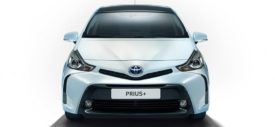 Toyota Prius V Facelift 2015 Dashboard