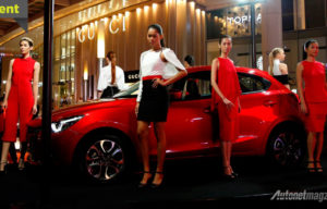Mazda Fashion Street Pamerkan Mazda 2 Dalam Fashion Show Mazda Fashion Street Pamerkan Mazda 2 Dalam Fashion Show