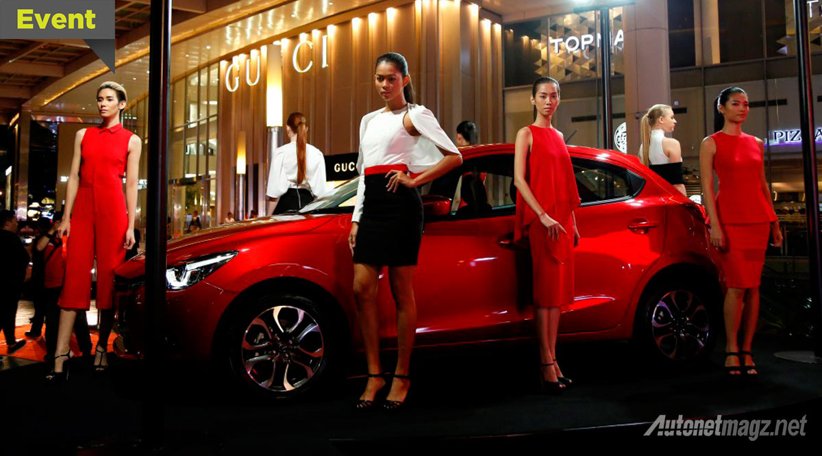 Berita, Cover-Mazda-Fashion-Street: Mazda Fashion Street Pamerkan Mazda 2 Dalam Fashion Show