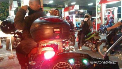 Tok, Harga Premium Naik Jadi 8.500 dan Solar 7.500 per 18 November 2014 Tok, Harga Premium Naik Jadi 8.500 dan Solar 7.500 per 18 November 2014