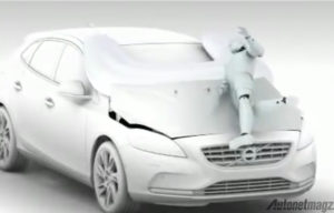 Volvo Ciptakan Airbag Untuk Lindungi Pejalan Kaki yang Tertabrak Volvo Ciptakan Airbag Untuk Lindungi Pejalan Kaki yang Tertabrak