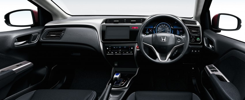 Berita, Interior Honda Grace Hybrid: Honda Grace Hybrid Hadir di Jepang Dengan Torsi Besar dan Transmisi Kopling Ganda