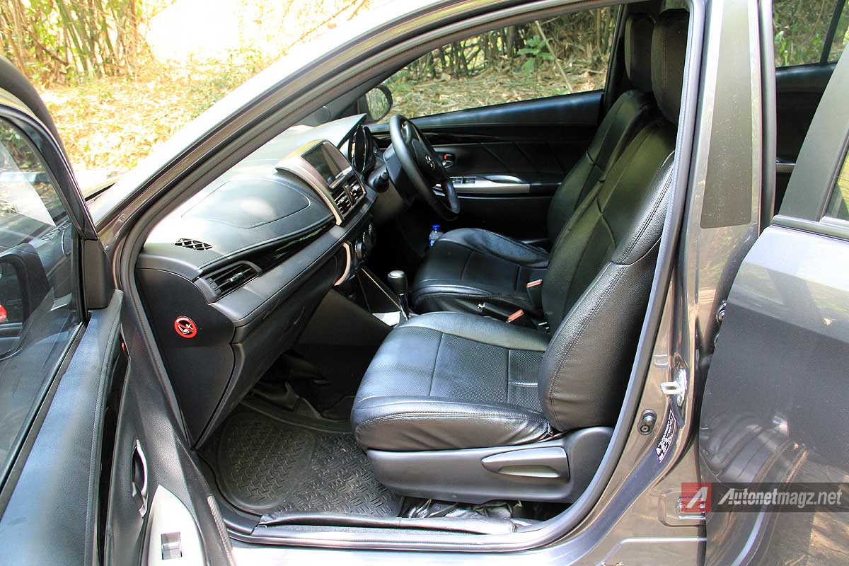 Review, Interior Yaris TRD Sportivo: Review dan Test Drive Toyota Yaris S TRD Sportivo 2014 oleh AutonetMagz with Video