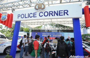 Pameran Otomotif Surabaya Diramaikan Siswa Sekolah dan Layanan Polisi Pameran Otomotif Surabaya Diramaikan Siswa Sekolah dan Layanan Polisi