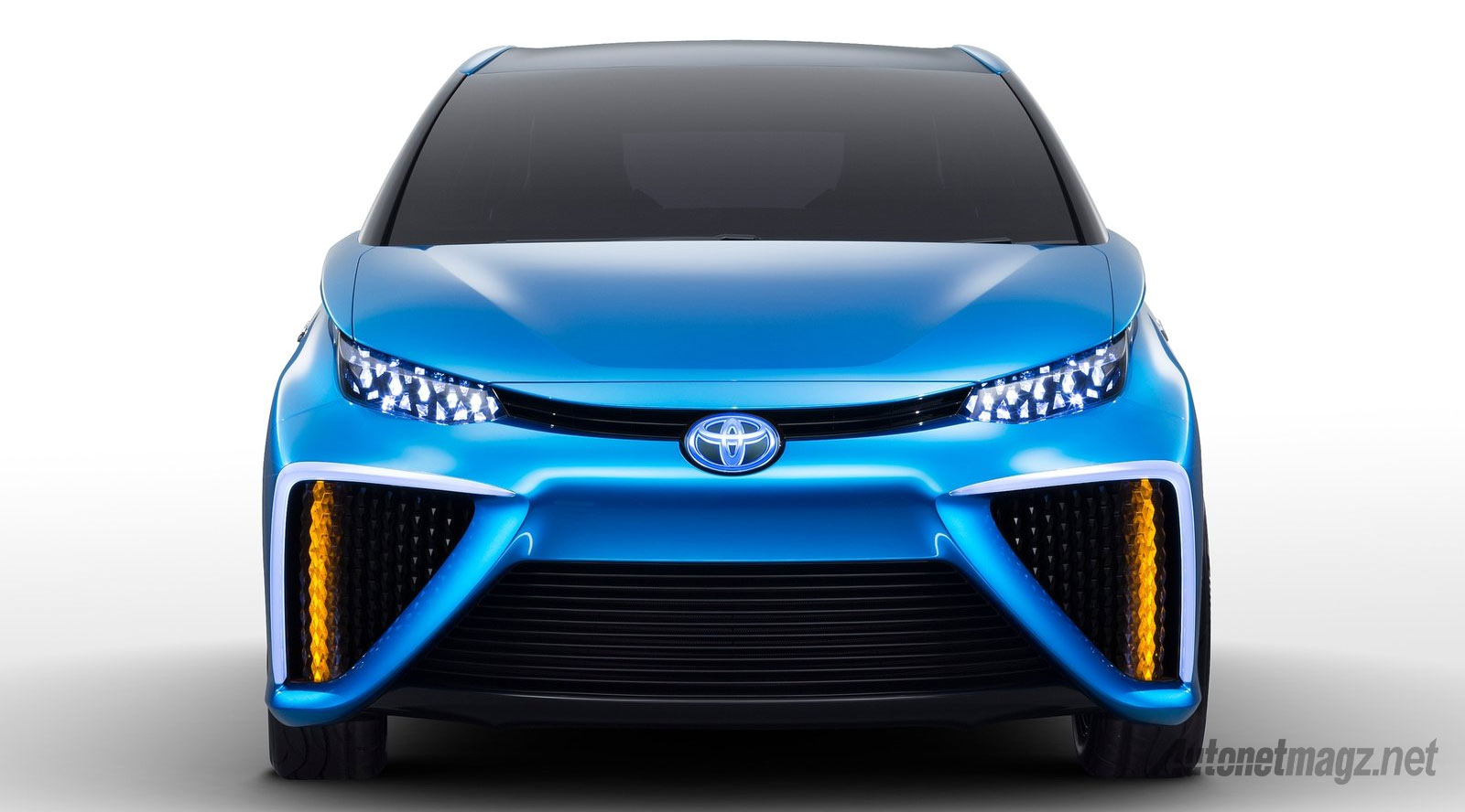 Berita, Toyota-Mirai-Concept: Toyota Mirai Siap Jadi Mobil Hidrogen Masa Depan