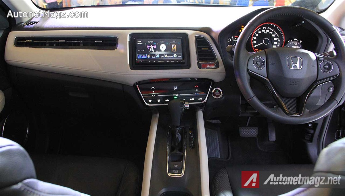 Honda, Dashboard-Honda-HRV-Prestige-18-L: First Impression Review Honda HR-V Prestige by AutonetMagz
