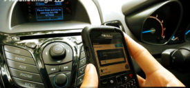 Cara kerja Ford SYNC audio baca SMS