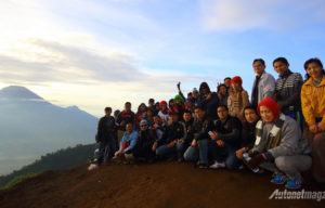 Komunitas KIA Rio ROCKS Rayakan Hari Jadi yang Kedua di Dieng Komunitas KIA Rio ROCKS Rayakan Hari Jadi yang Kedua di Dieng
