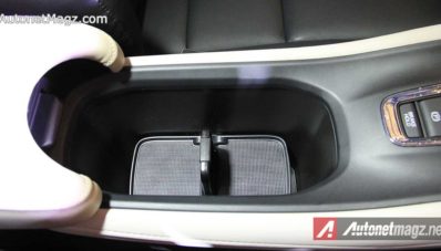 First Impression Review Honda HR-V Prestige by AutonetMagz First Impression Review Honda HR-V Prestige by AutonetMagz