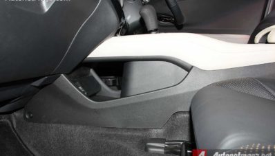 First Impression Review Honda HR-V Prestige by AutonetMagz First Impression Review Honda HR-V Prestige by AutonetMagz