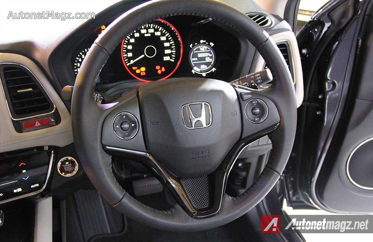 Honda, Honda-HRV-Prestige-Steering-Wheel: First Impression Review Honda HR-V Prestige by AutonetMagz