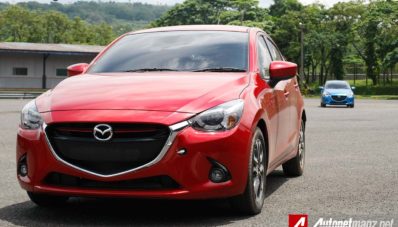 Test Drive Mazda2 SkyActiv Transmisi Manual di Sirkuit Sentul Test Drive Mazda2 SkyActiv Transmisi Manual di Sirkuit Sentul
