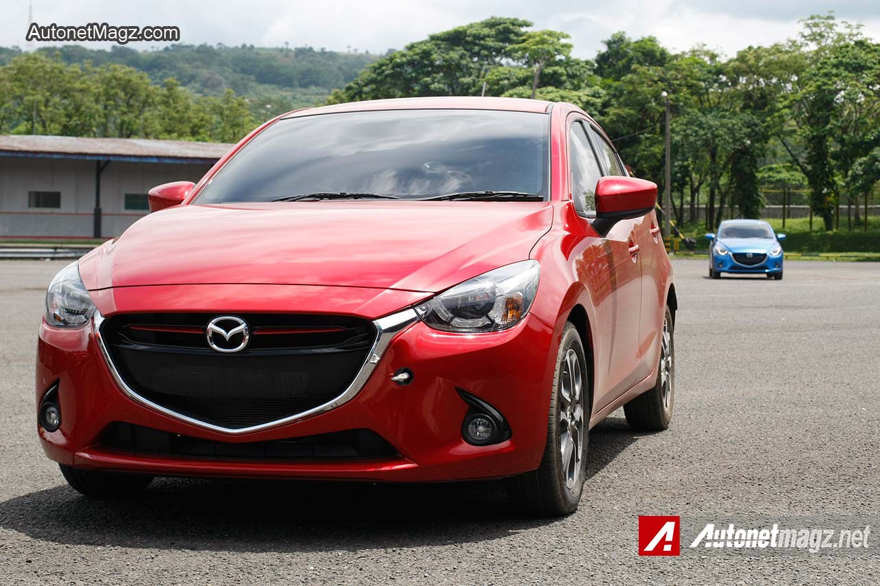 Mazda, Mazda-2-SkyActiv-Red: Test Drive Mazda2 SkyActiv Transmisi Manual di Sirkuit Sentul