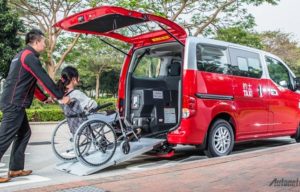 Nissan Evalia Jadi Taksi Khusus Kaum Difabel di Hong Kong Nissan Evalia Jadi Taksi Khusus Kaum Difabel di Hong Kong