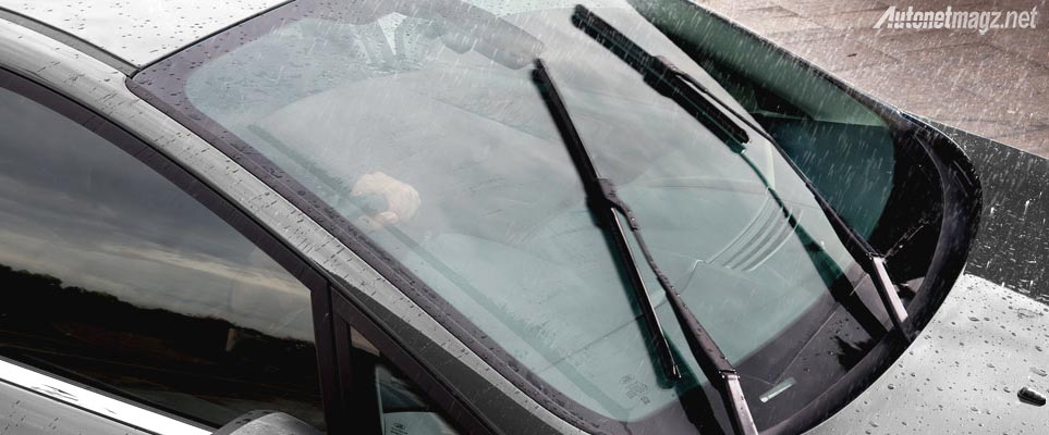 Advertorial, Sensor hujan wiper otomatis Ford Fiesta rain sensor: Yang Serba Otomatis di Smart Hatchack New Ford Fiesta with Video