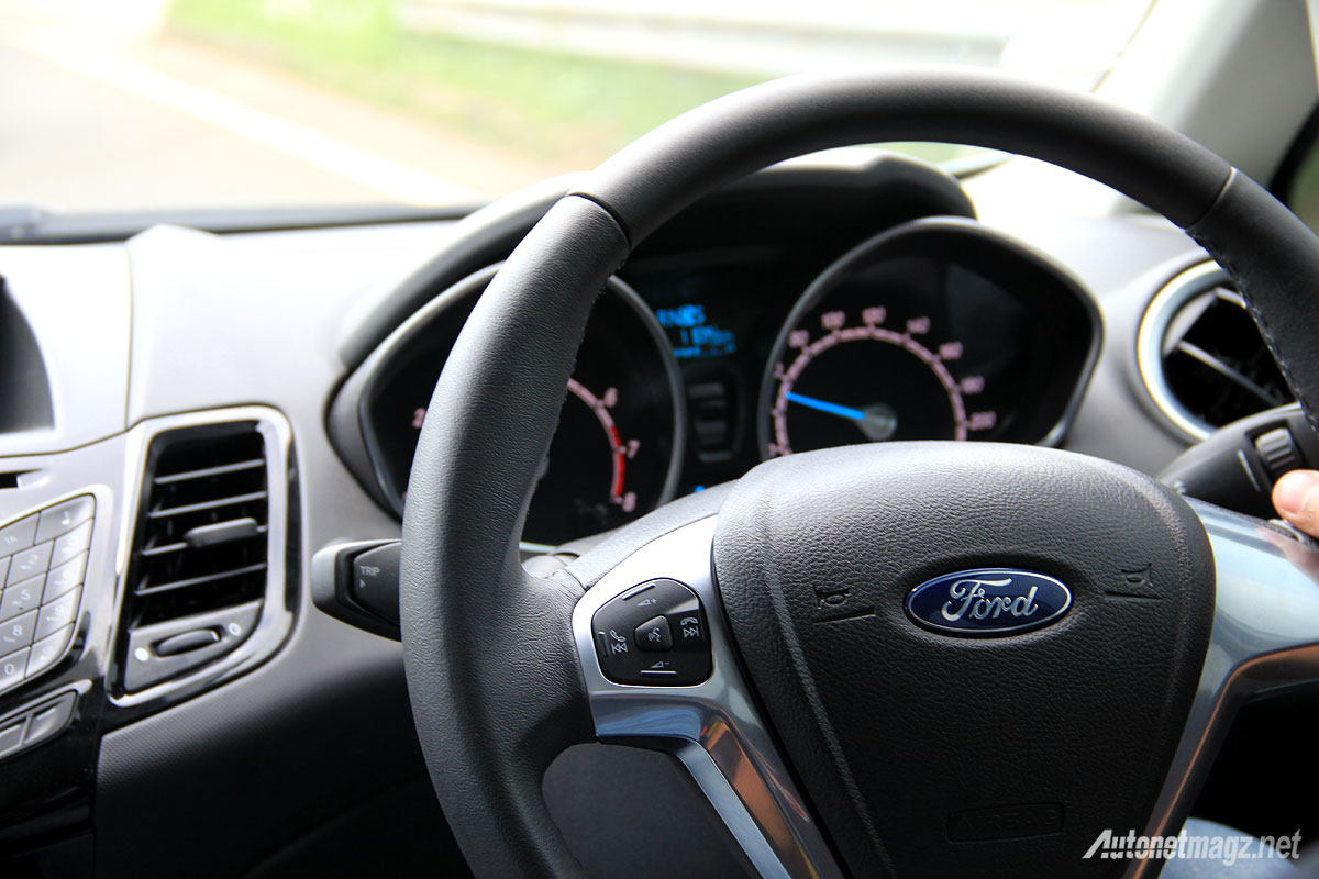 Advertorial, Steering switch control di setir Ford Fiesta baru: Mengintip Kemewahan dan Kenyamanan Kabin New Ford Fiesta