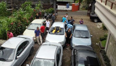 Komunitas Proton Persona Jelajahi Puncak di Tengah Kegelapan Malam Komunitas Proton Persona Jelajahi Puncak di Tengah Kegelapan Malam